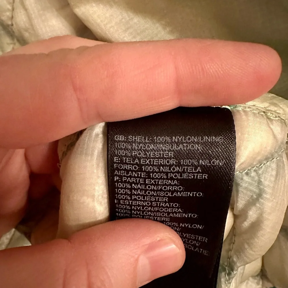 The North Face Women’s Turquoise Quilted Vest - Size S - Picture 4 of 7